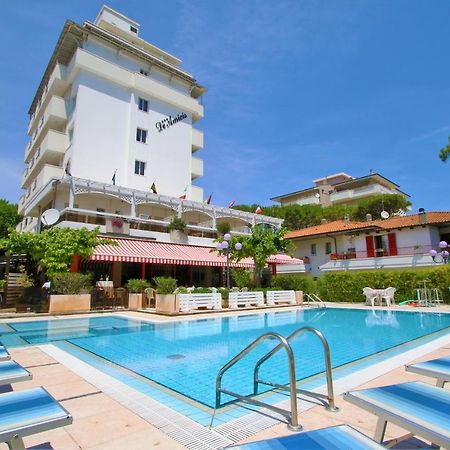 Hotel De Amicis Риччоне Экстерьер фото