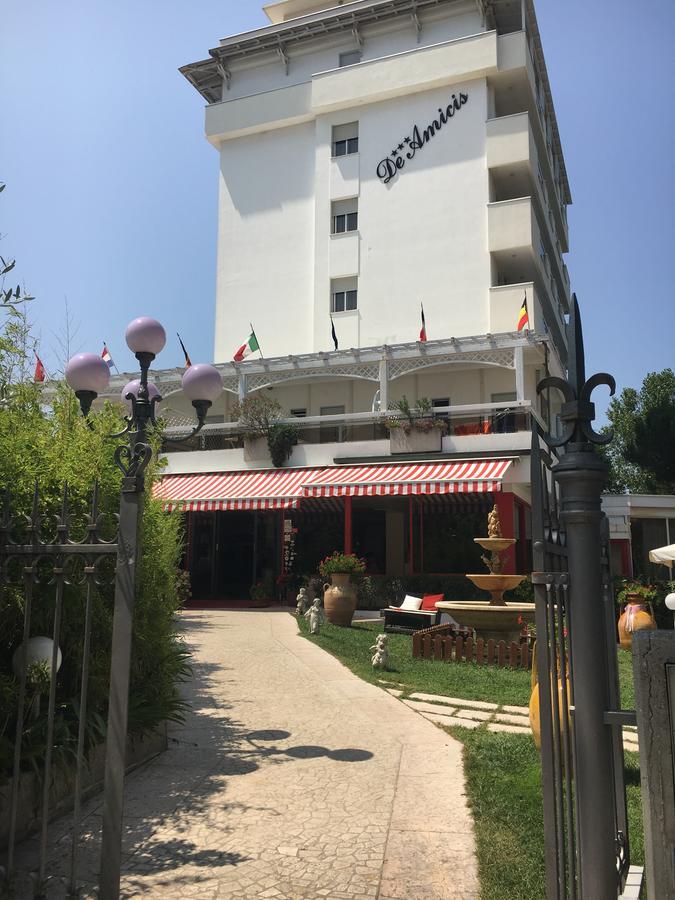 Hotel De Amicis Риччоне Экстерьер фото